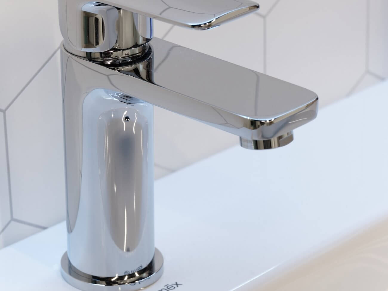 A photograph of Joe Barber's new bathroom showroom at Wren Nest Road, Glossop.